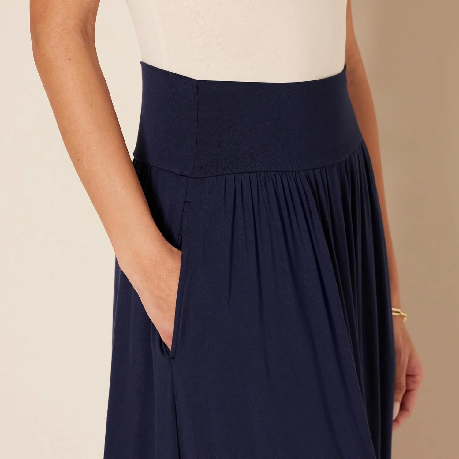 Amazon Essentials Women's Jersey Pull On Midi Length Skirt