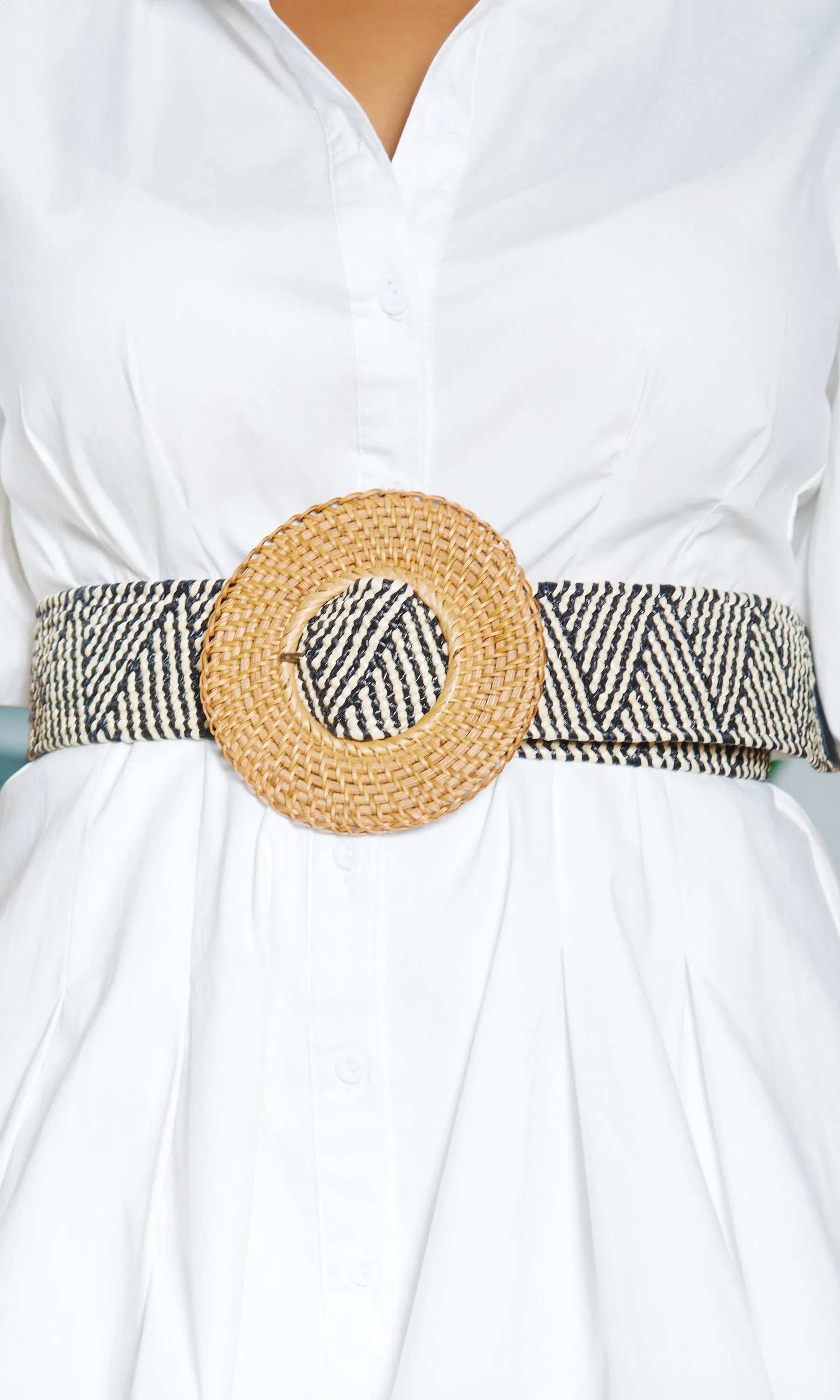 Elegant Contrast Belt with Circle Buckle