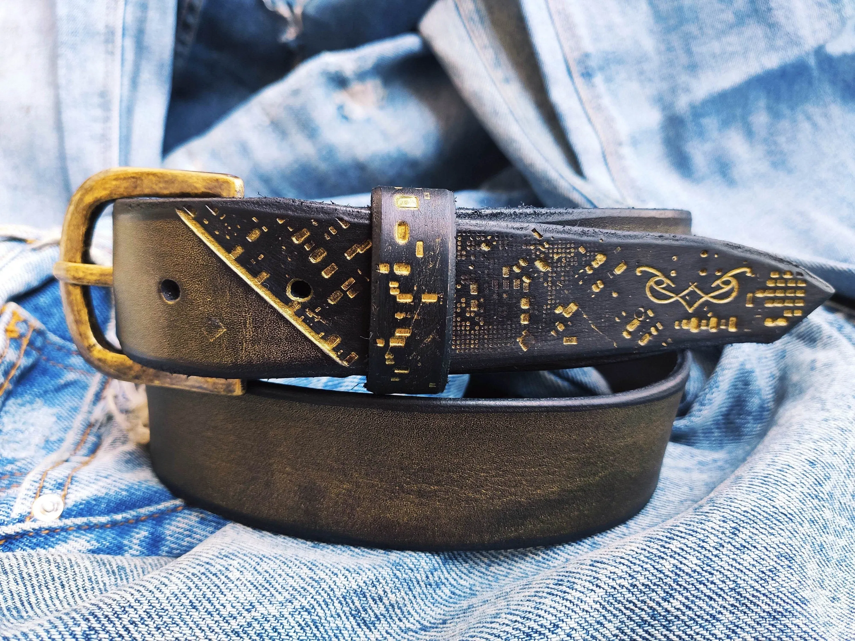 Gorgeous Black and Gold Leather Belt - Elegant Computer Card Design - Gift for Her by Ishaor
