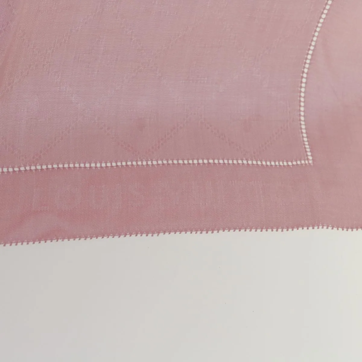 Trendy Inspired Louis Vuitton Monogram Scarf Silk Pink Lv Auth Ep1497