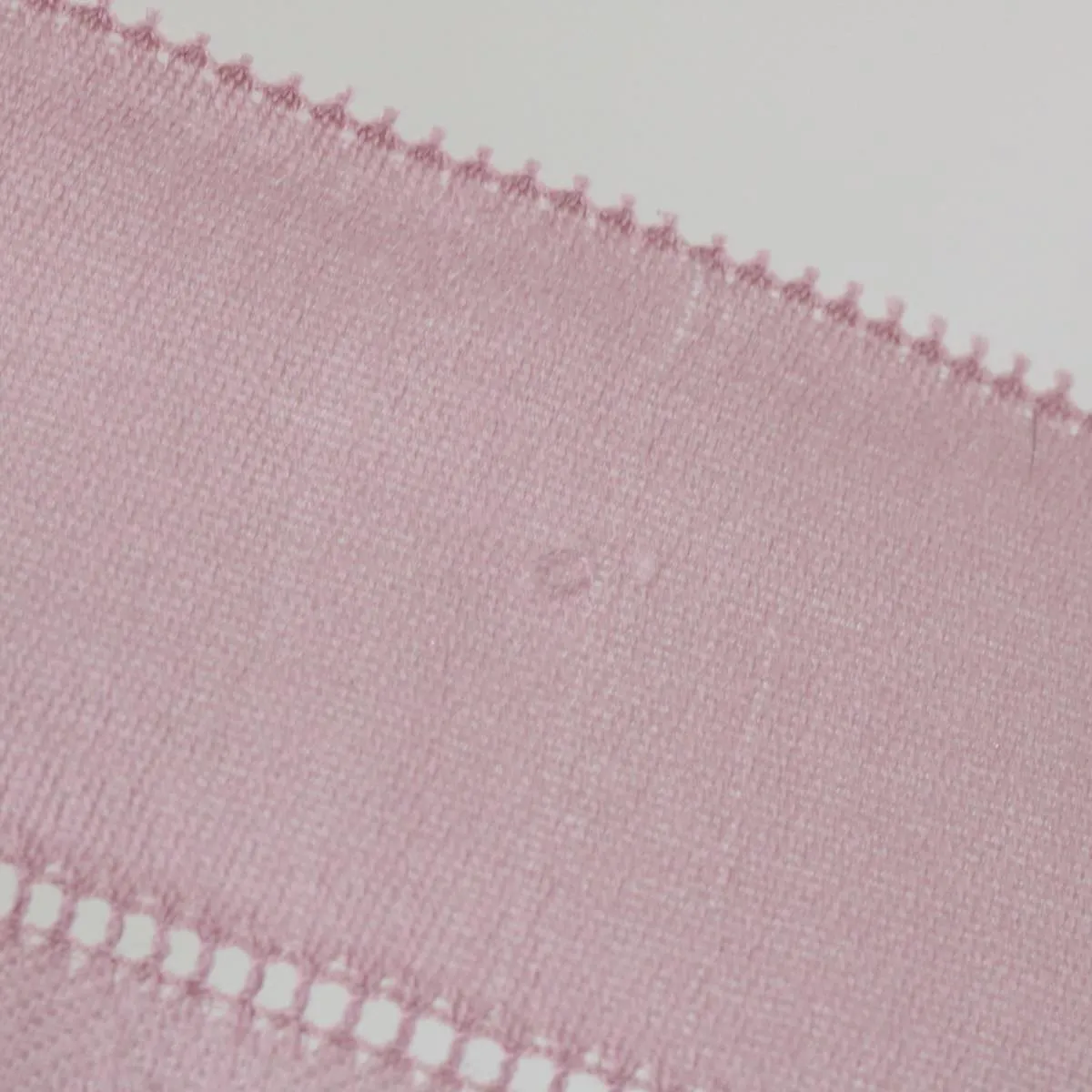 Trendy Inspired Louis Vuitton Monogram Scarf Silk Pink Lv Auth Ep1497