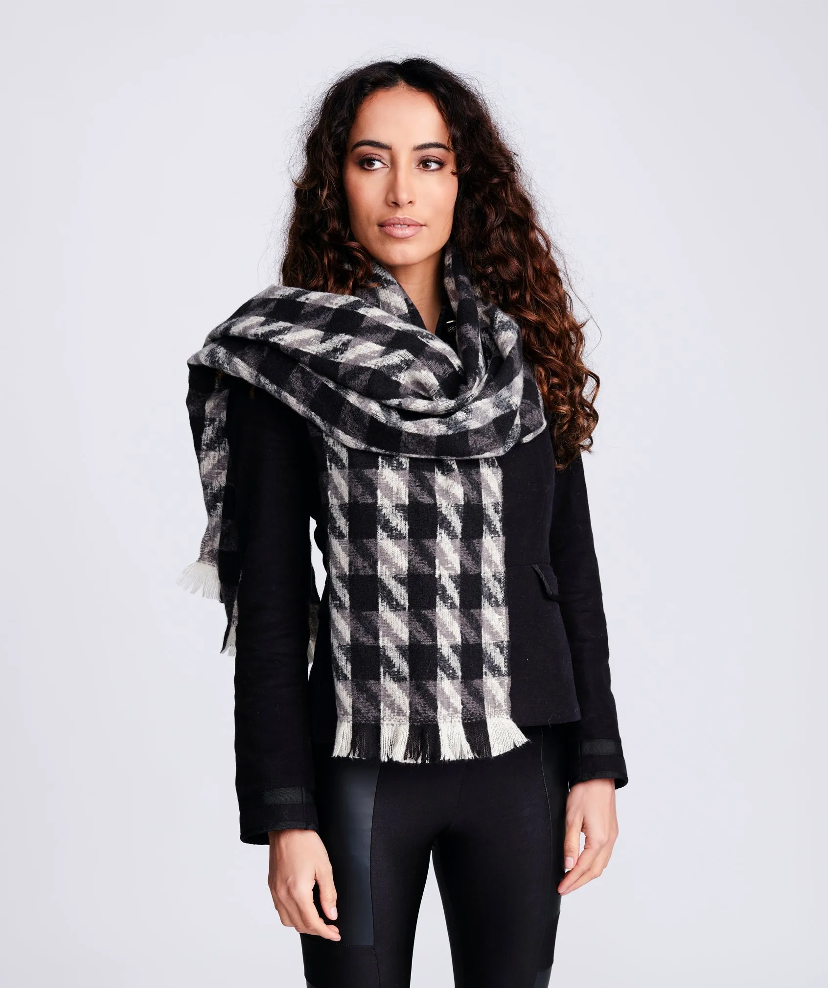 Varenne Scarf - Black